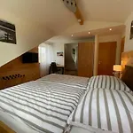 Zur Imme Apartment *